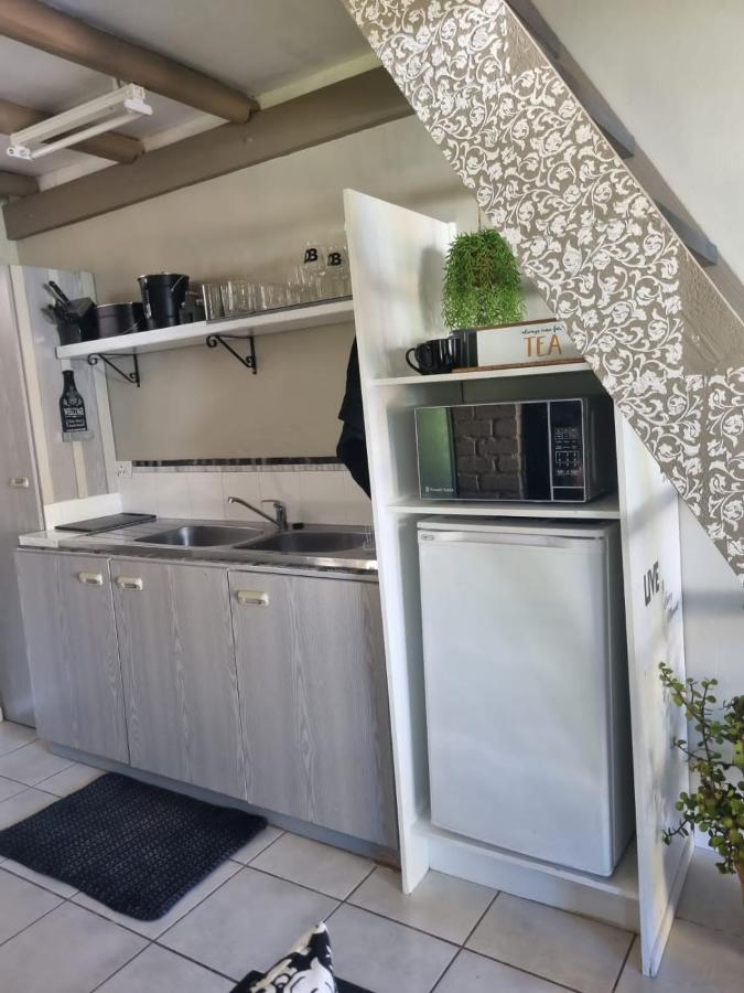Angel 8 Airbnb Apartment 2 Robertson Luaran gambar