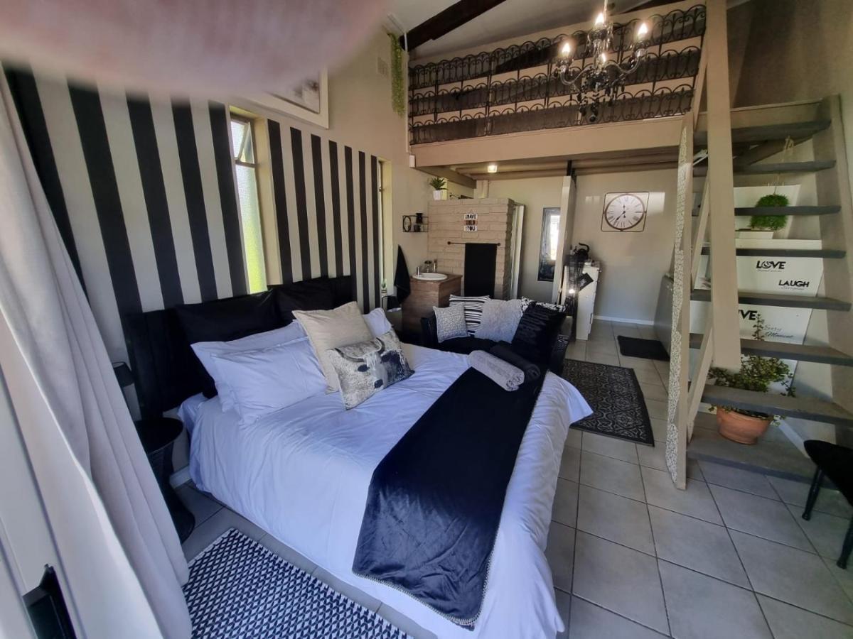 Angel 8 Airbnb Apartment 2 Robertson Luaran gambar