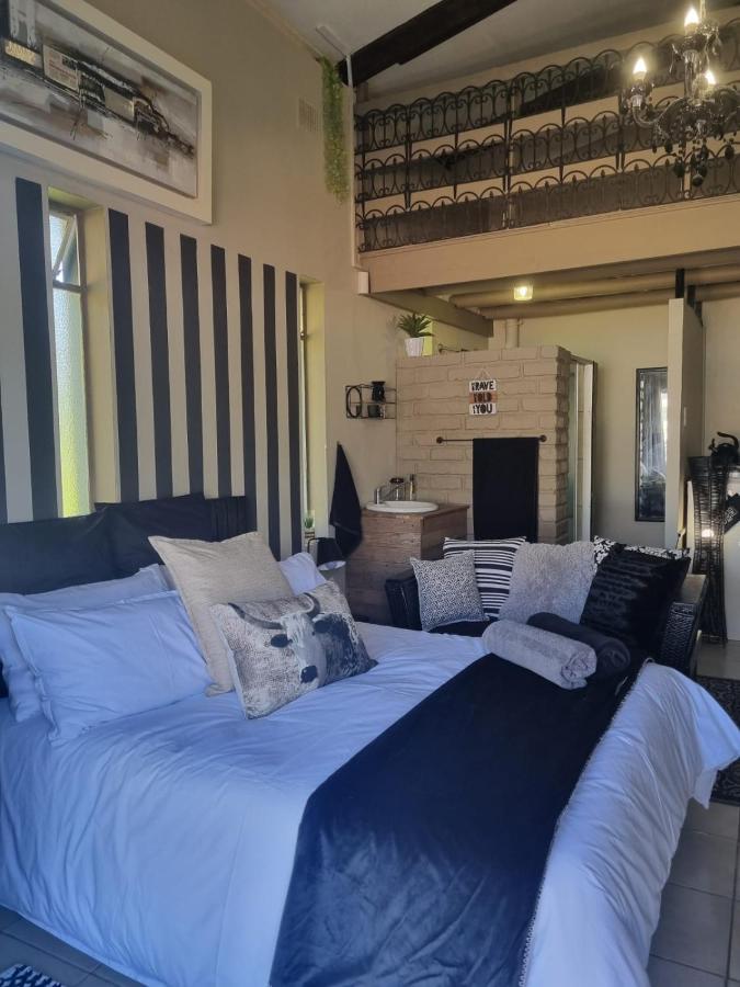 Angel 8 Airbnb Apartment 2 Robertson Luaran gambar