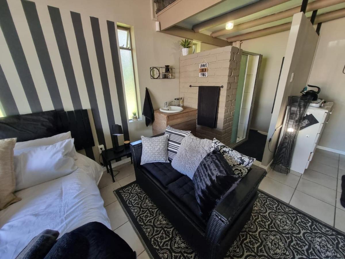 Angel 8 Airbnb Apartment 2 Robertson Luaran gambar