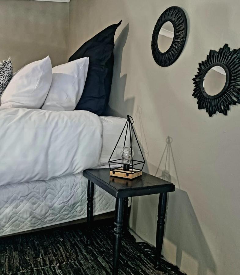 Angel 8 Airbnb Apartment 2 Robertson Luaran gambar